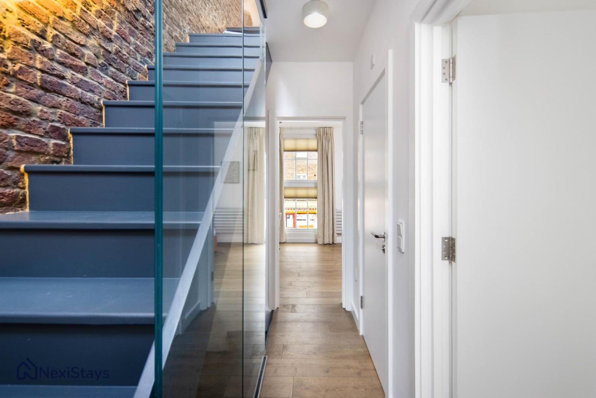 1 Min Walk To Euston Station, Modern Townhouse Apartman London Kültér fotó