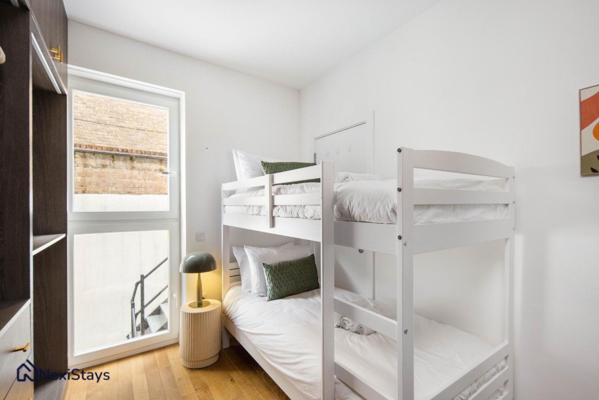 1 Min Walk To Euston Station, Modern Townhouse Apartman London Kültér fotó