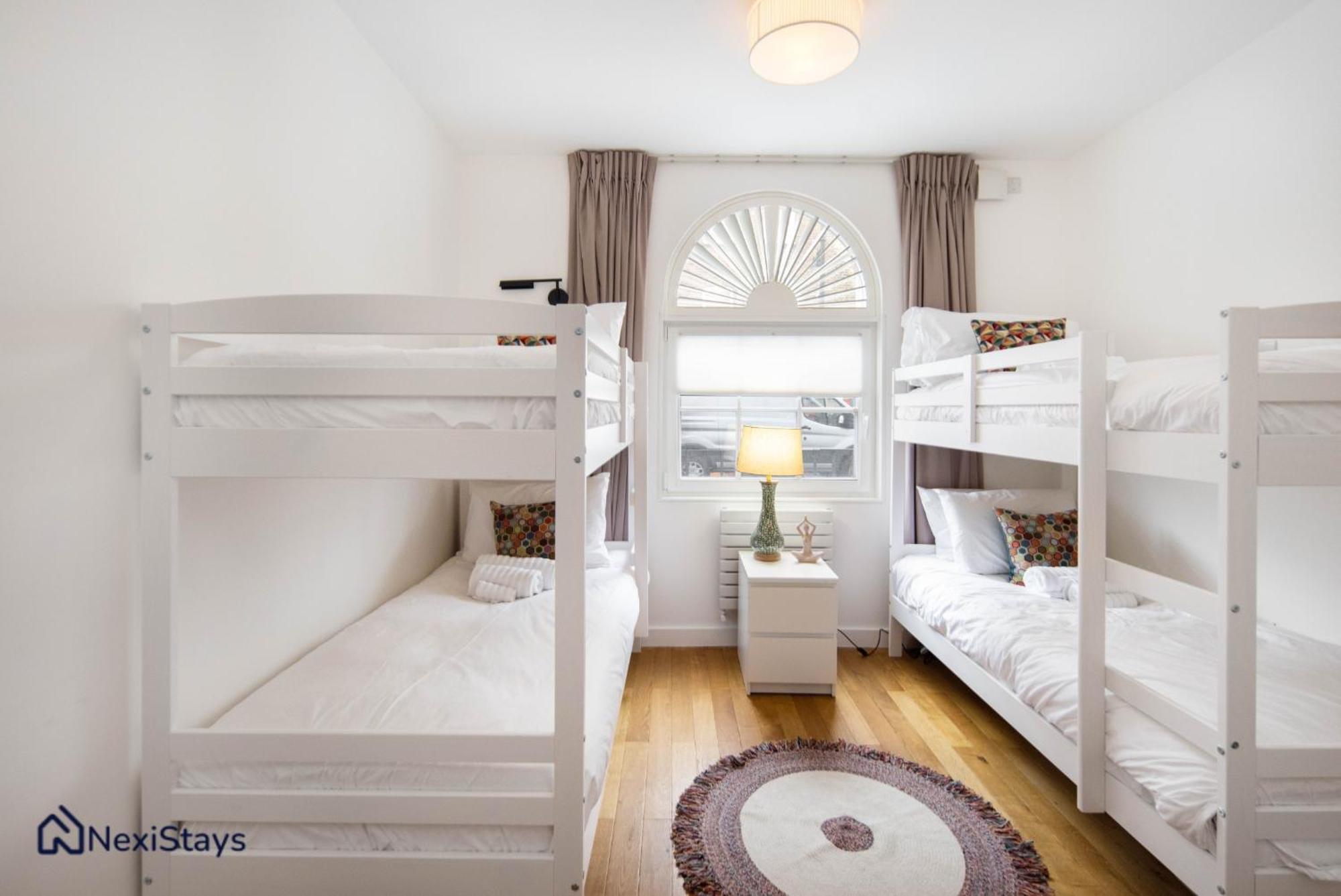 1 Min Walk To Euston Station, Modern Townhouse Apartman London Kültér fotó