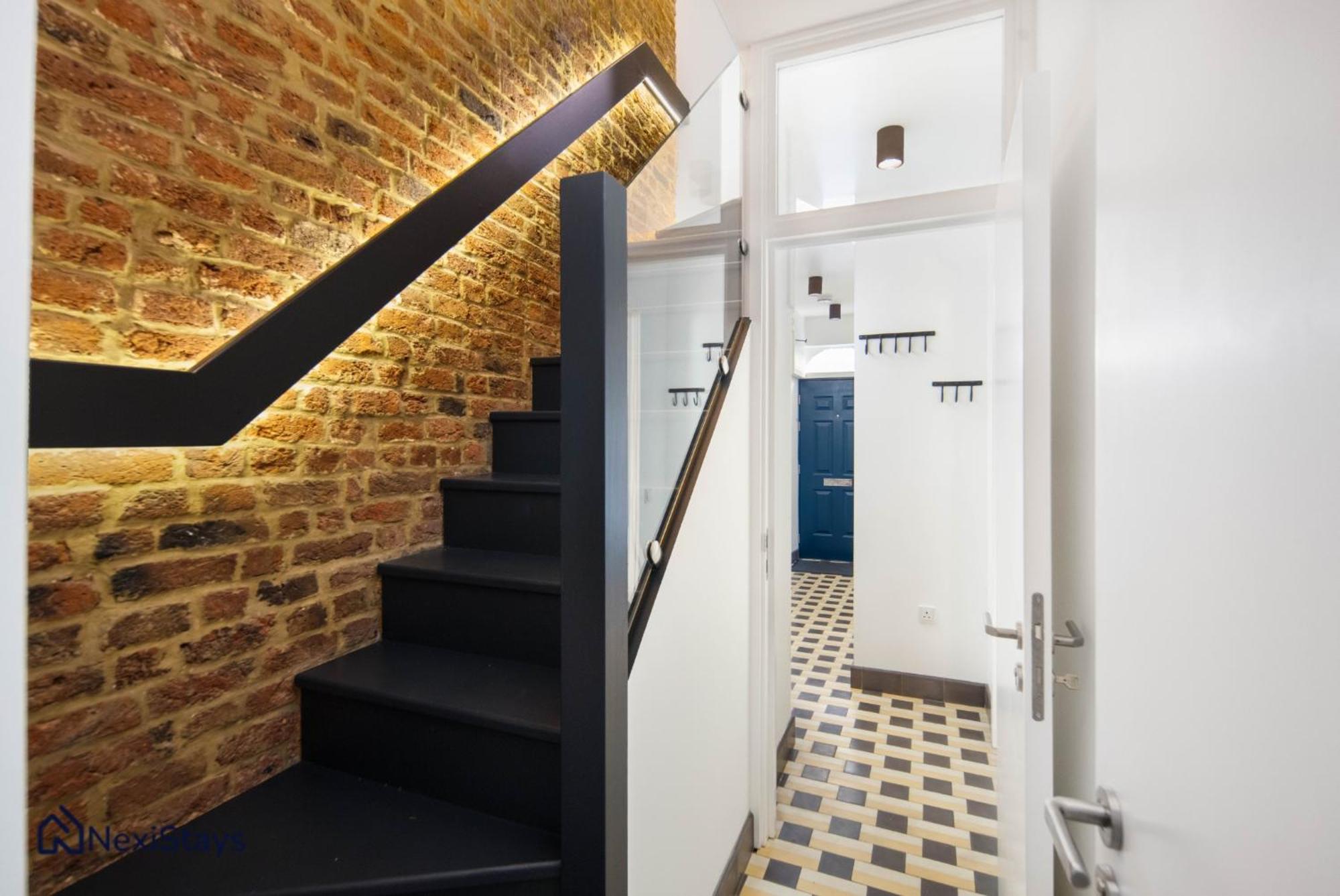 1 Min Walk To Euston Station, Modern Townhouse Apartman London Kültér fotó