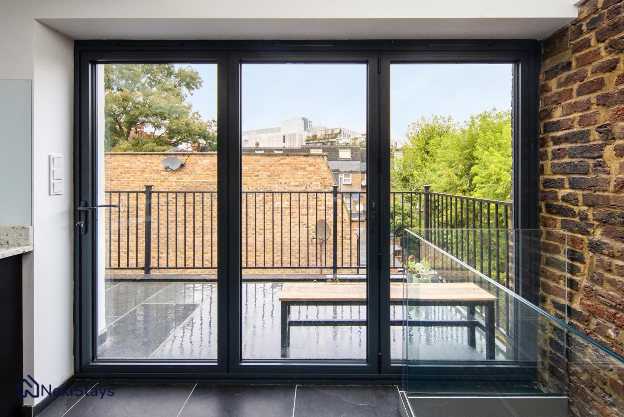 1 Min Walk To Euston Station, Modern Townhouse Apartman London Kültér fotó
